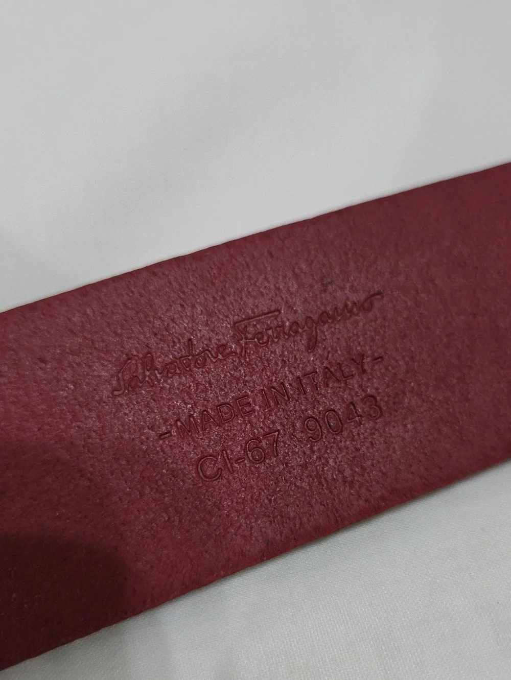 Salvatore Ferragamo Auburn Brown Leather Belt Double Gancini Buckle
